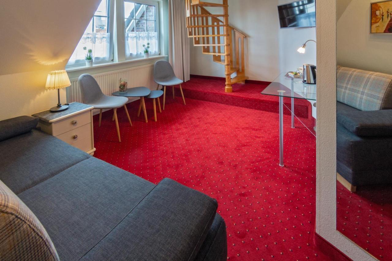 Hotel Am Elisabethufer 제베 외부 사진