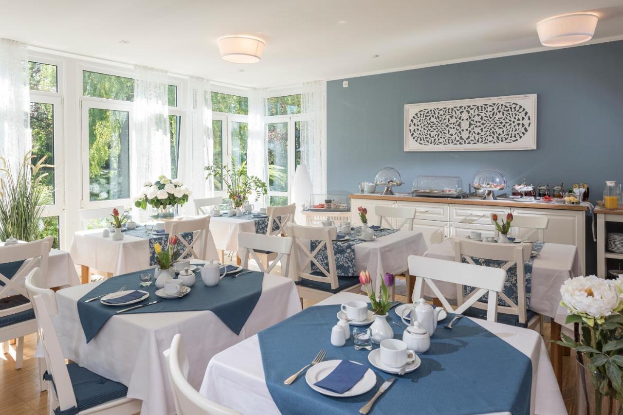 Hotel Am Elisabethufer 제베 외부 사진