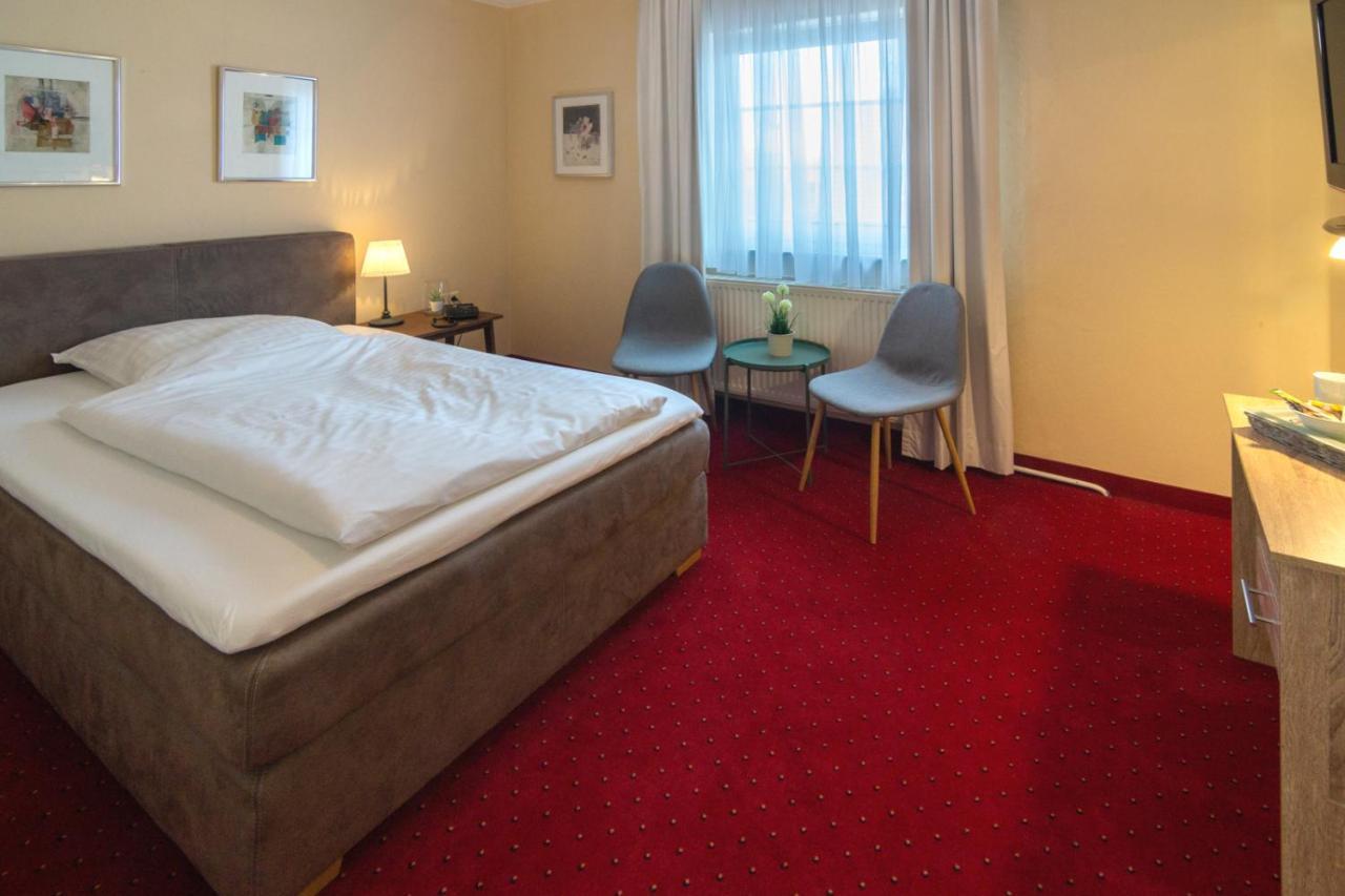 Hotel Am Elisabethufer 제베 외부 사진